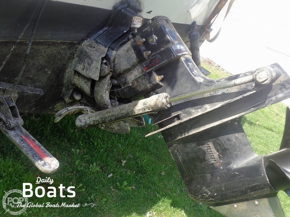 1990 Penn Yan 245 Contender for sale. View price, photos and Buy 1990