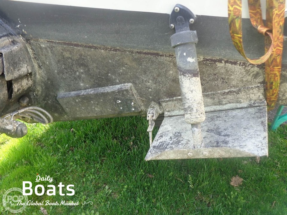 1990 Penn Yan 245 Contender for sale. View price, photos and Buy 1990