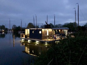 2018 La Mare Houseboat Apartboat Mini