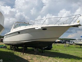 Buy 1997 Regal 402 Commodore