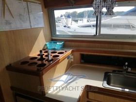 1980 Bertram 30 Fly