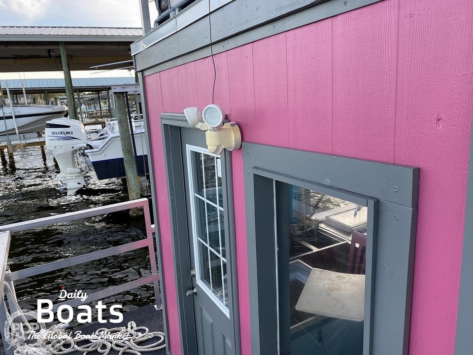 1995 Starcraft Marine Ice Cream Boat for sale. View price, photos and