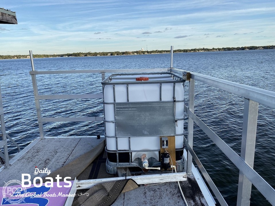 1995 Starcraft Marine Ice Cream Boat for sale. View price, photos and