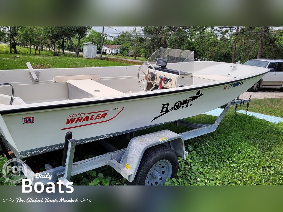 1982 Boston Whaler 17 Newport for sale. View price, photos and Buy 1982