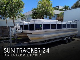 Sun Tracker 24 Party Barge