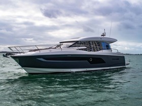Купити 2022 Prestige Yachts 520 S-Line