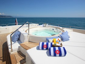 Acheter 2011 Ferretti Yachts Custom Line 124