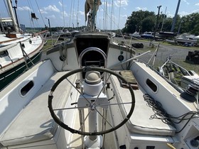 1987 Capital Yachts Newport 28 for sale