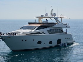 Ferretti Yachts 800 Ht