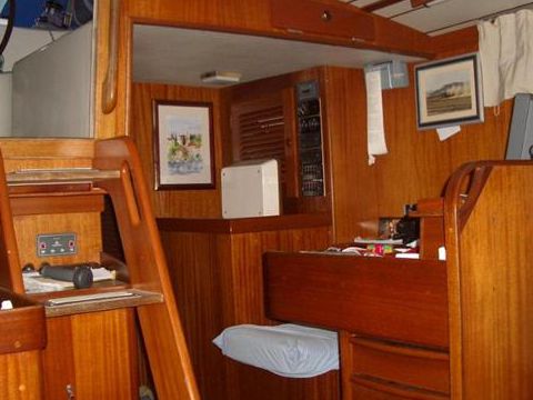 Buy 1989 Hallberg Rassy 42E