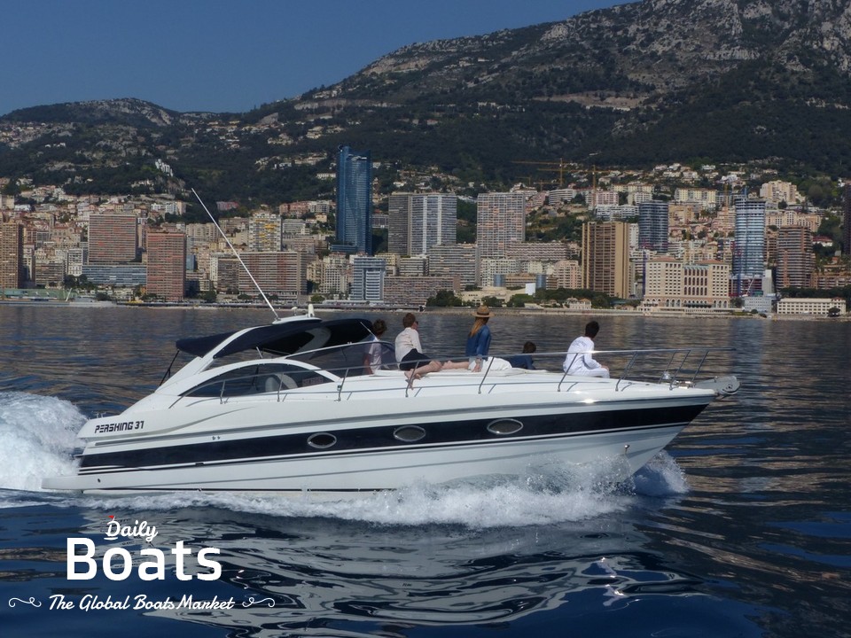 2000 Pershing 37