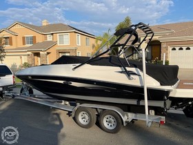 2016 Sea Ray 240 Sundeck na prodej