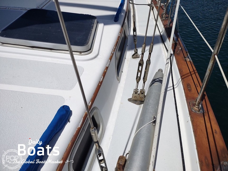 1989 Endeavour Catamaran 42 for sale. View price, photos and Buy 1989