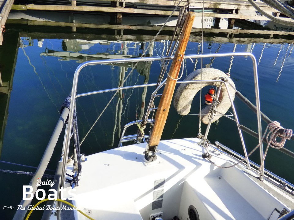 Doug Peterson 31 for sale. View price, photos and Buy Doug Peterson 31