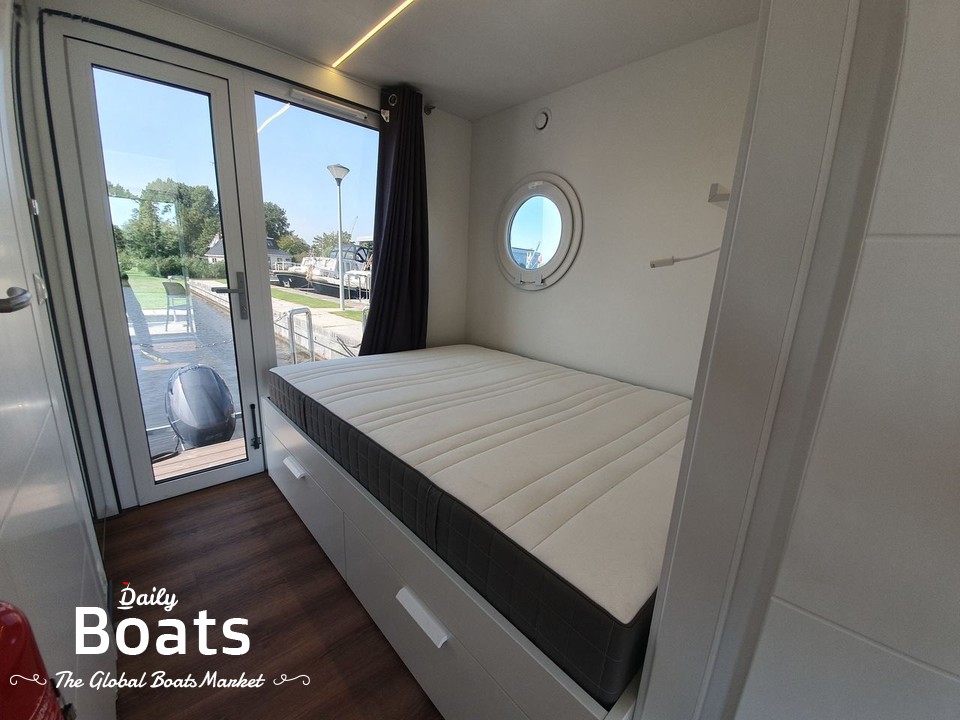 La Mare Houseboats Apartboat for sale. View price, photos and Buy La