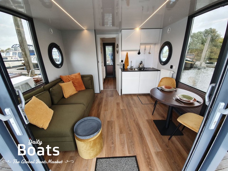 La Mare Houseboats Apartboat for sale. View price, photos and Buy La
