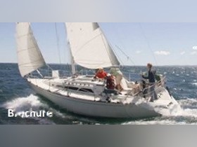 C&C Yacht Manufacturing 34