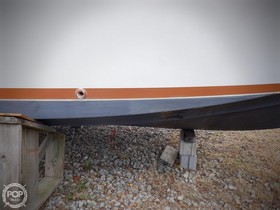 1983 Uniflite 28 Mega for sale