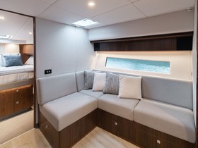 Vegyél 2021 Riviera 4800 Sport Yacht Series Ii - Platinum Edition