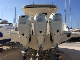 2019 Boston Whaler 350 Realm