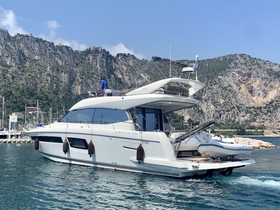Köpa 2019 Prestige Yachts 500 Fly