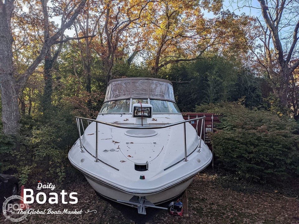 2002 Cruisers Yachts Express 3075 for sale. View price, photos and Buy