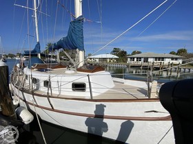 1982 Island Trader 38