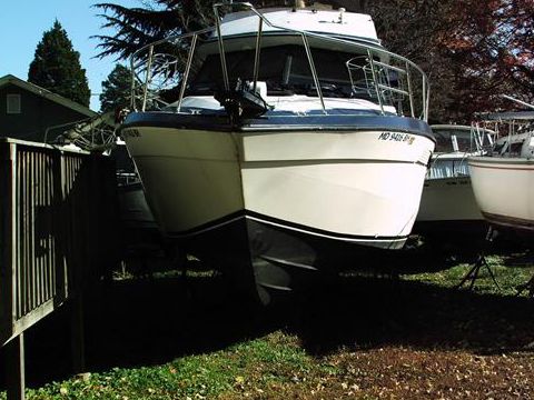 1983 Chris-Craft Commander