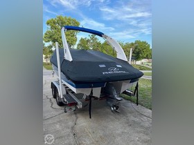 2017 Regal 2000Es