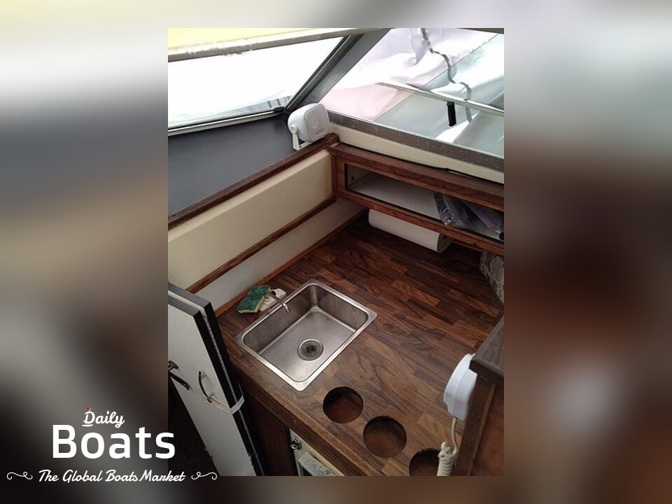 1977 Sea Ray Srv 220 Overnighter for sale. View price, photos and Buy