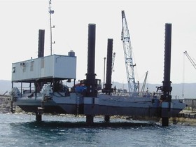 Unknown SELF PROPELLED JACK UP BARGE