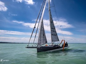 2012 Custom Flaar 26