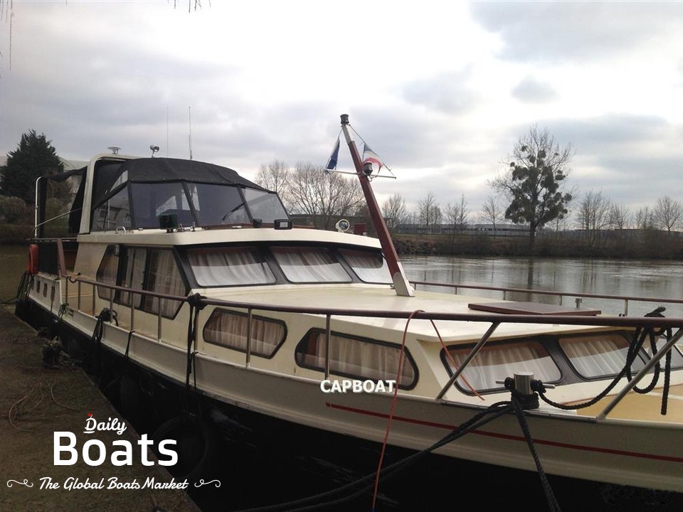 1996 Van Der Valk Van Der Valk 15.00 for sale. View price, photos and