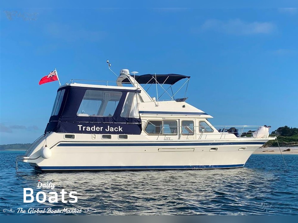 1999 Trader 445