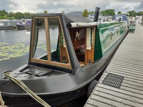  Mike Heywood 60Ft Traditional Narrowboat Called Spen2Up