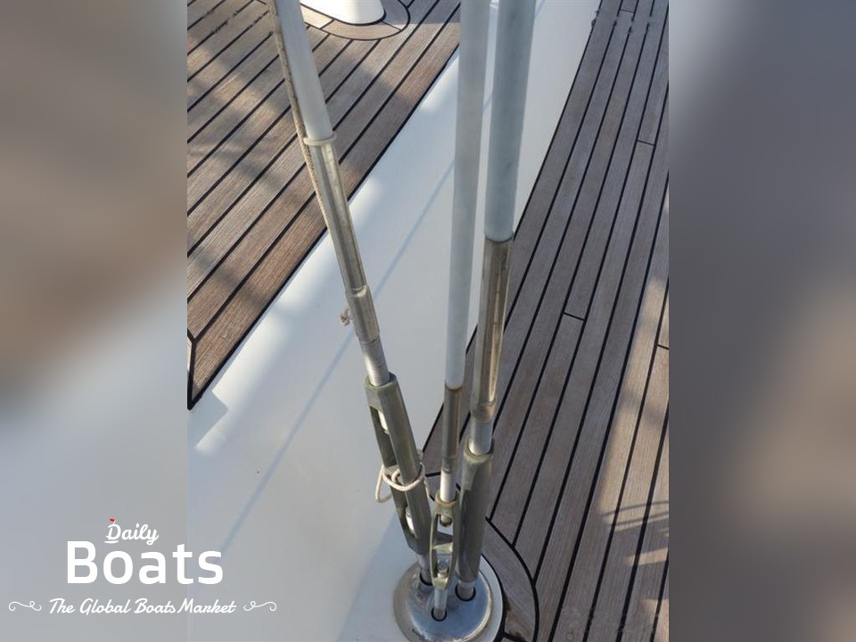 2001 Moody 54 Fin Keel for sale. View price, photos and Buy 2001 Moody