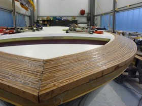 2012  Classic Roundabout