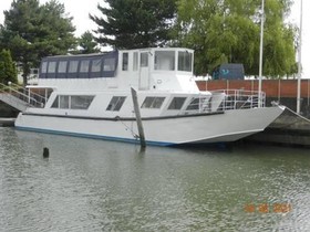  Classic River Cruiser