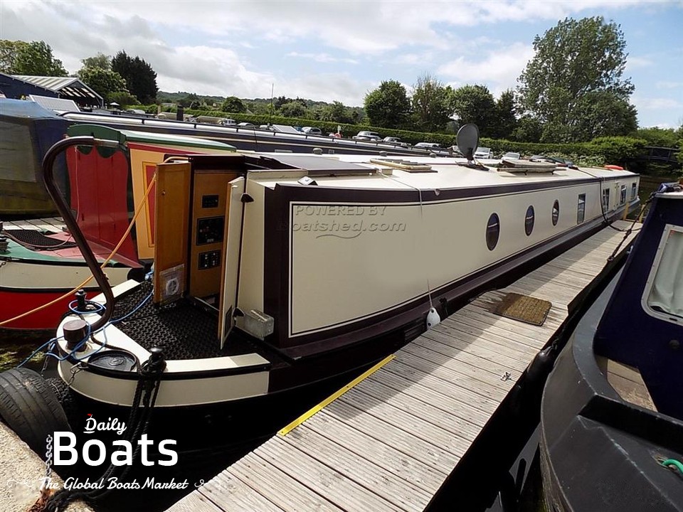 2003 Narrowboat 70Ft Traditional Stern for sale. View price, photos and