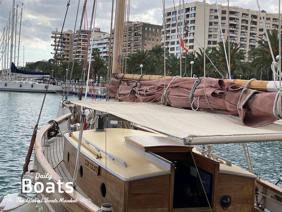 1999 Custom Essex Smack Yacht 29 for sale. View price, photos and Buy