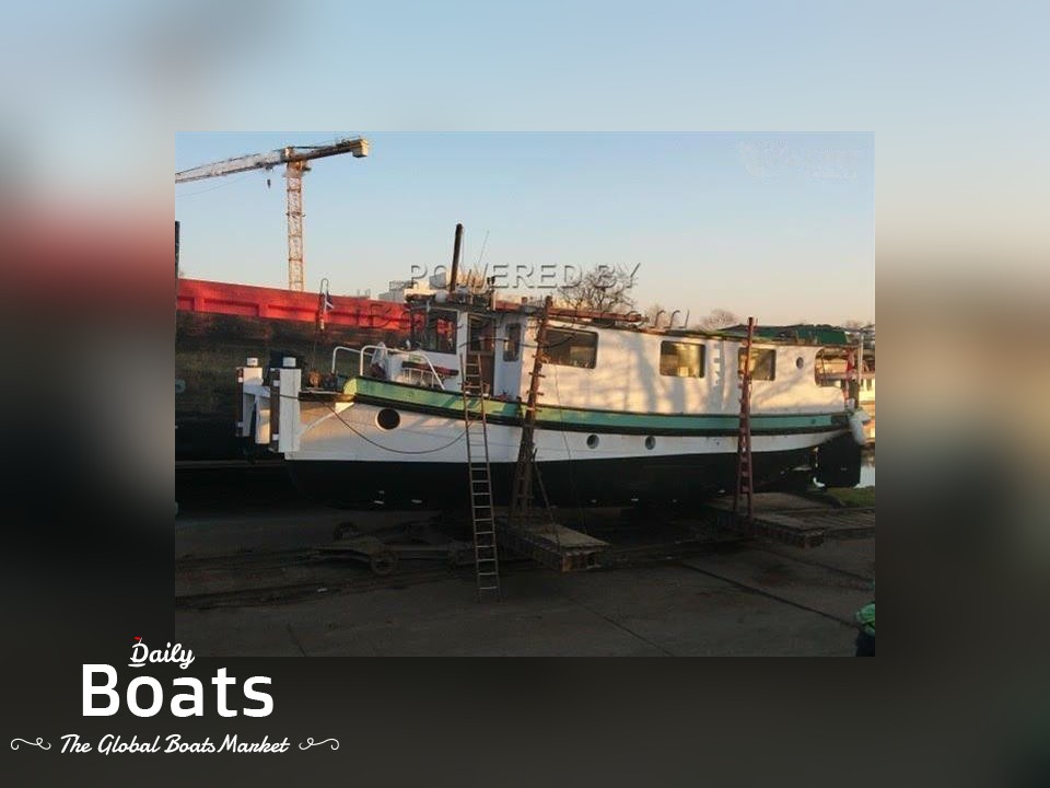 1913 Converted Tug Liveaboard