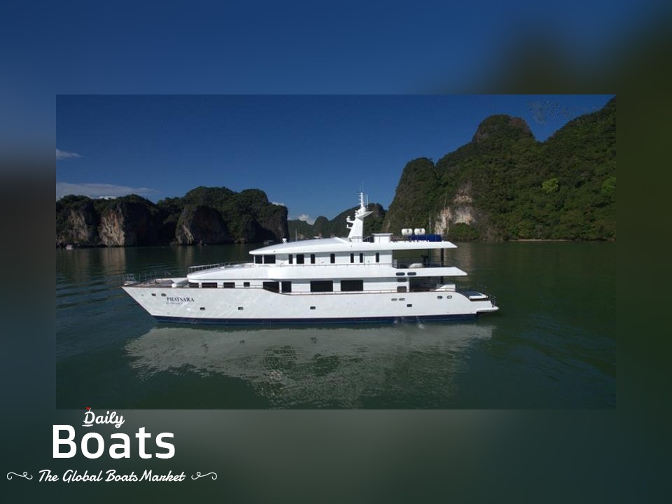 2012 Custom Power Catamaran 37M for sale. View price, photos and Buy