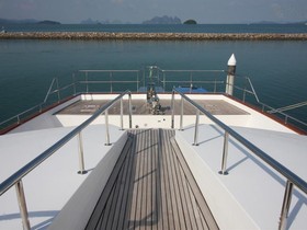 2012 - Custom Power Catamaran 37M à vendre
