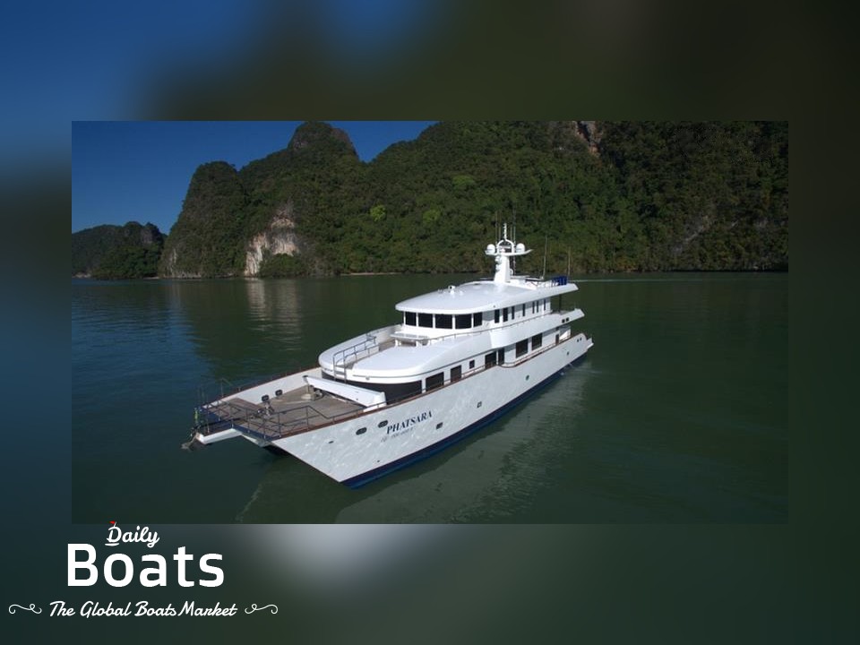 2012 Custom Power Catamaran 37M for sale. View price, photos and Buy