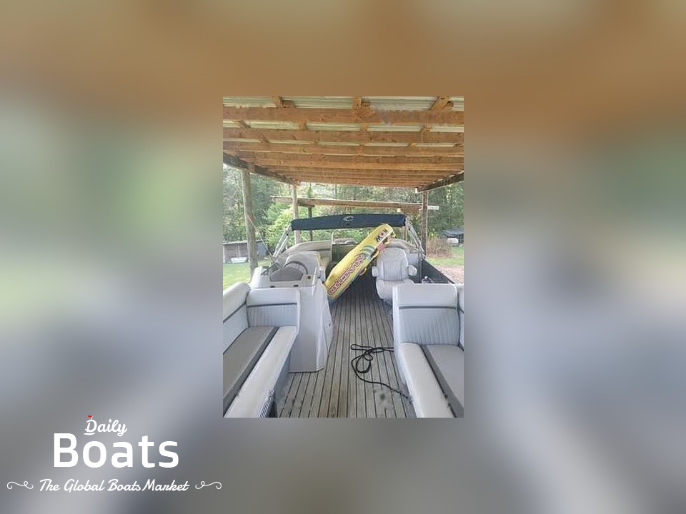 2017 Crest Tritoon for sale. View price, photos and Buy 2017 Crest