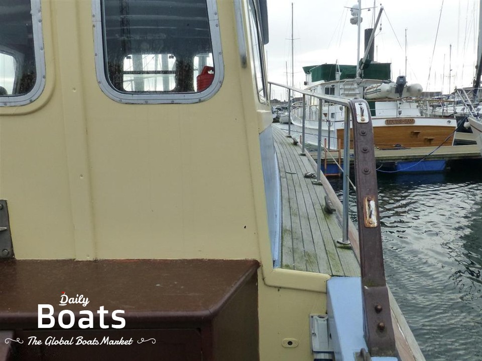 1986 Motor Yacht Guernsey 10M for sale. View price, photos and Buy 1986