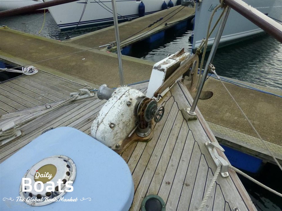 1986 Motor Yacht Guernsey 10M for sale. View price, photos and Buy 1986