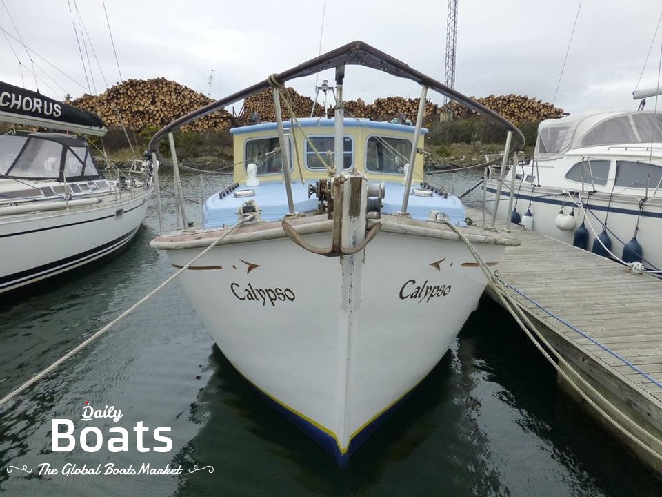 1986 Motor Yacht Guernsey 10M for sale. View price, photos and Buy 1986