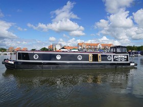 Narrowboat Knights Semi-Trad Narrow Boat