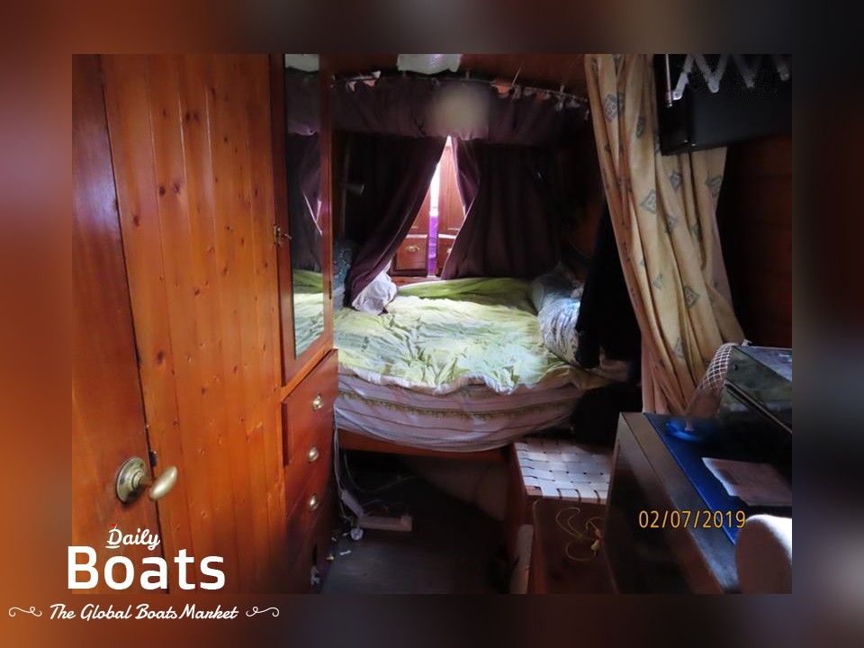 Narrowboat Cruiser Stern Narrowboat for sale. View price, photos and